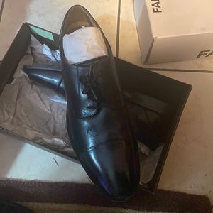 Dress shoes